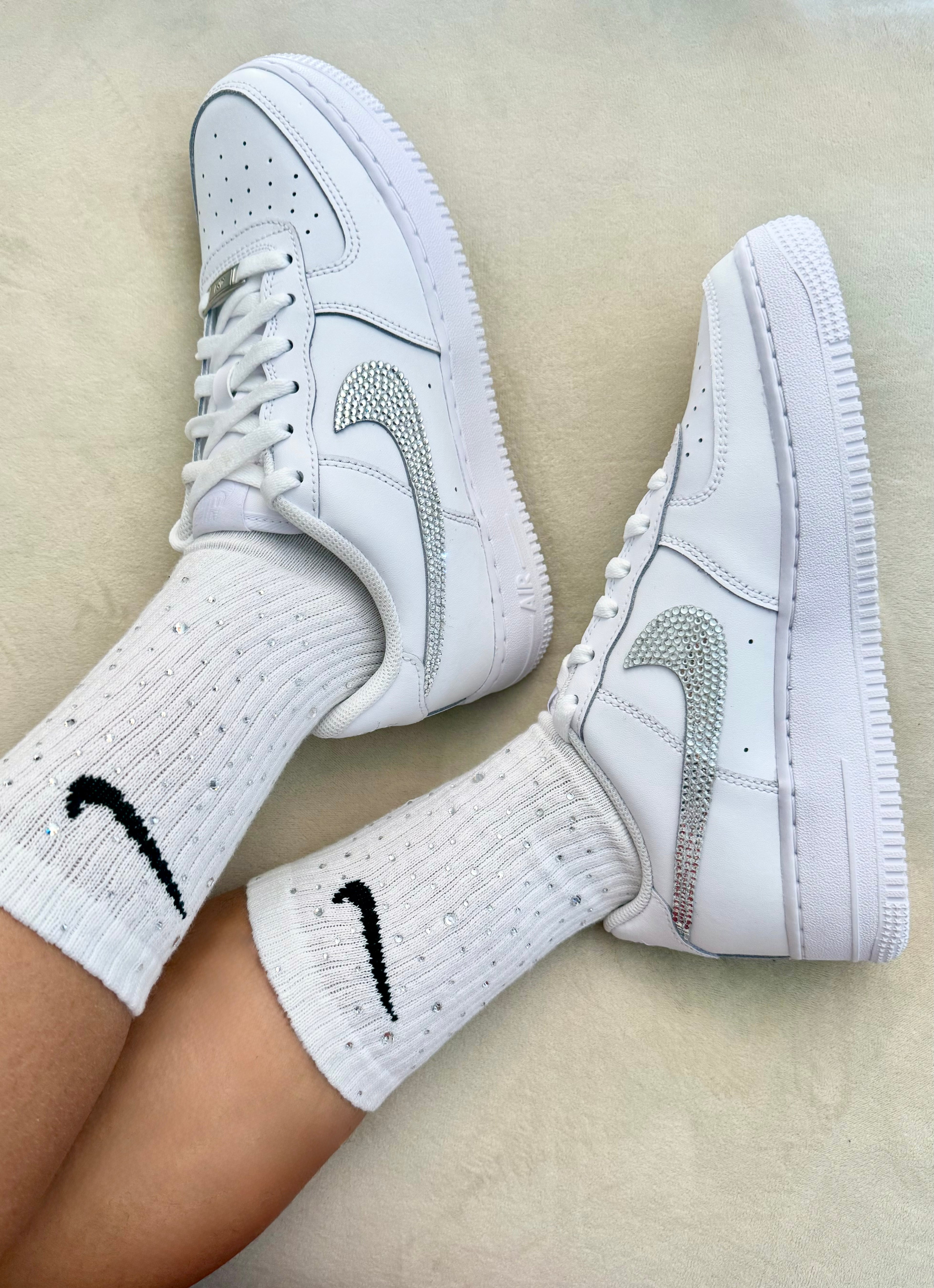 Nike Air Force 1 Total White Personalizzata con brillantini Argento