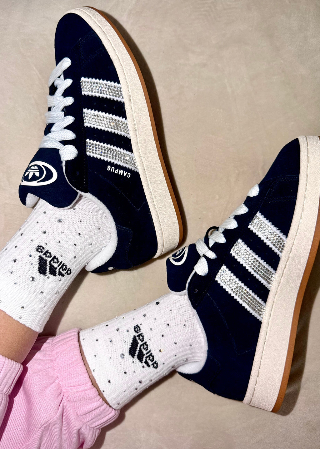 Sneakers Adidas Campus 00s Black White personalizzate con Brillantini argento