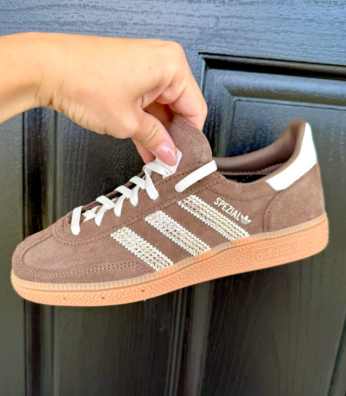 Adidas Spezial Earth Strata Brown personalizzata con brillantini argento
